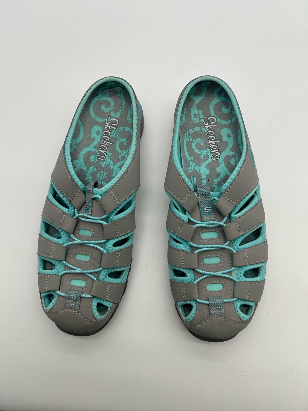 Skechers Women's Gray with Teal Accent Sport Sandals size 7